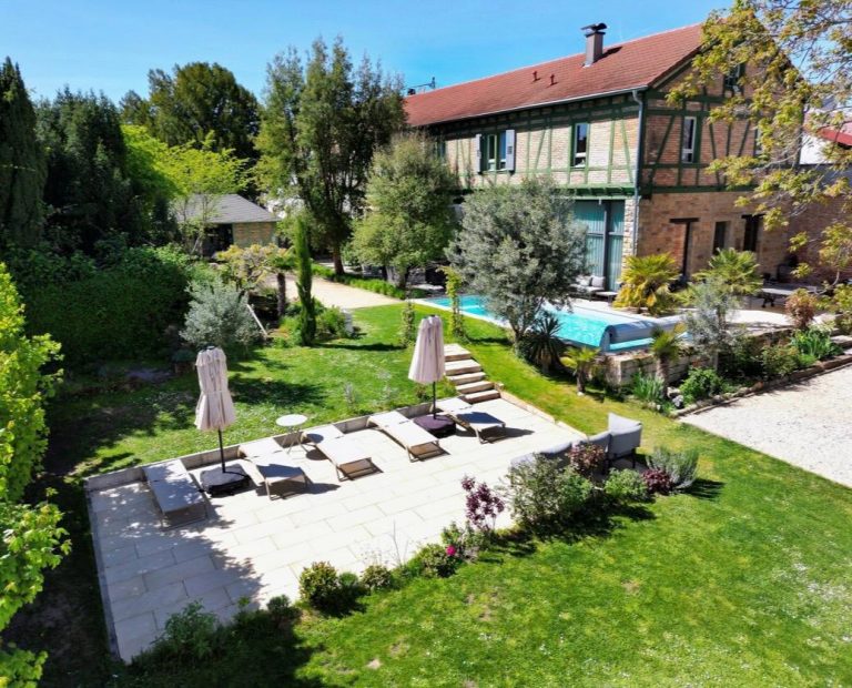 Villa Delange_Außenbereich_Pool_Pfalz (4)