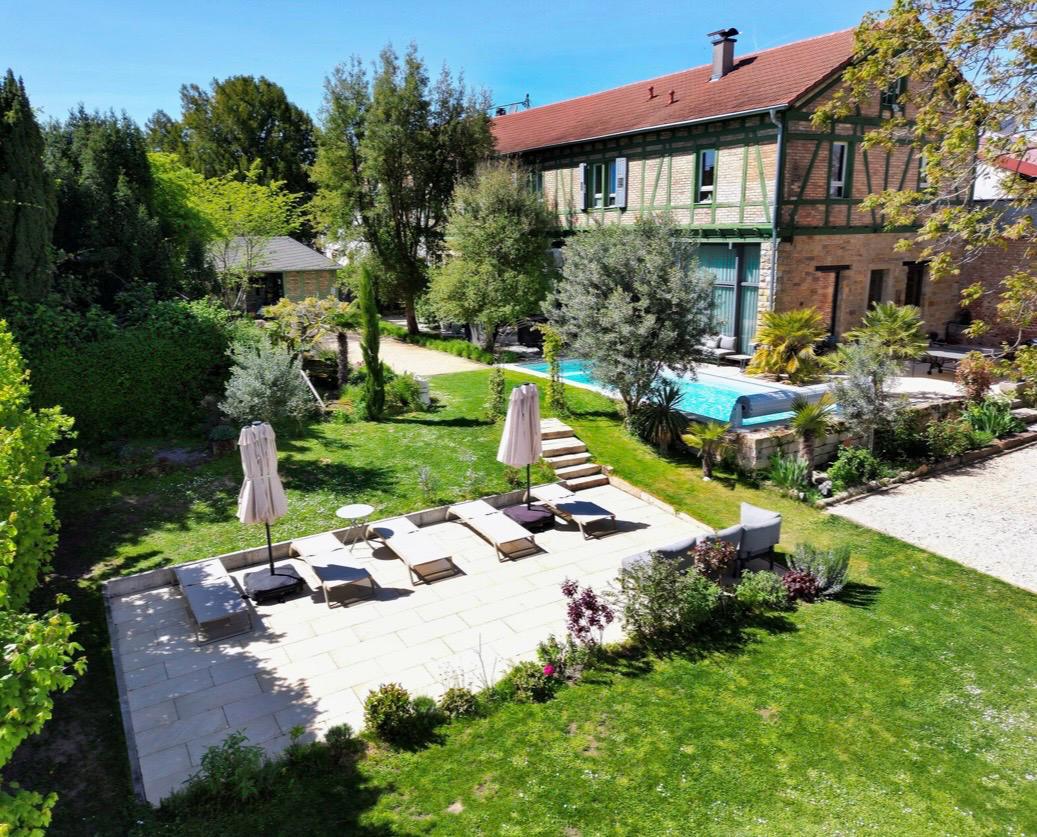 Villa Delange_Außenbereich_Pool_Pfalz (4)